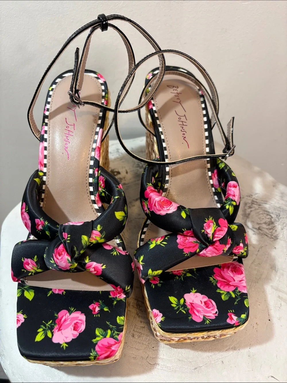 Betsey Johnson Rhinestone Bedazzled Floral “Pansie” Braided Raffia Wedge Sandals
